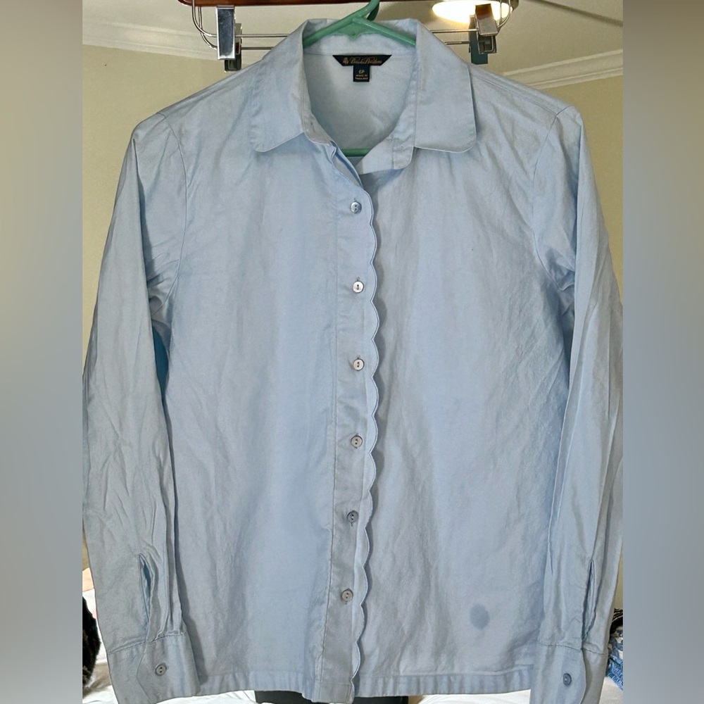 Brooks Brothers Sky Blue Shirt with Scallop detail size 6p